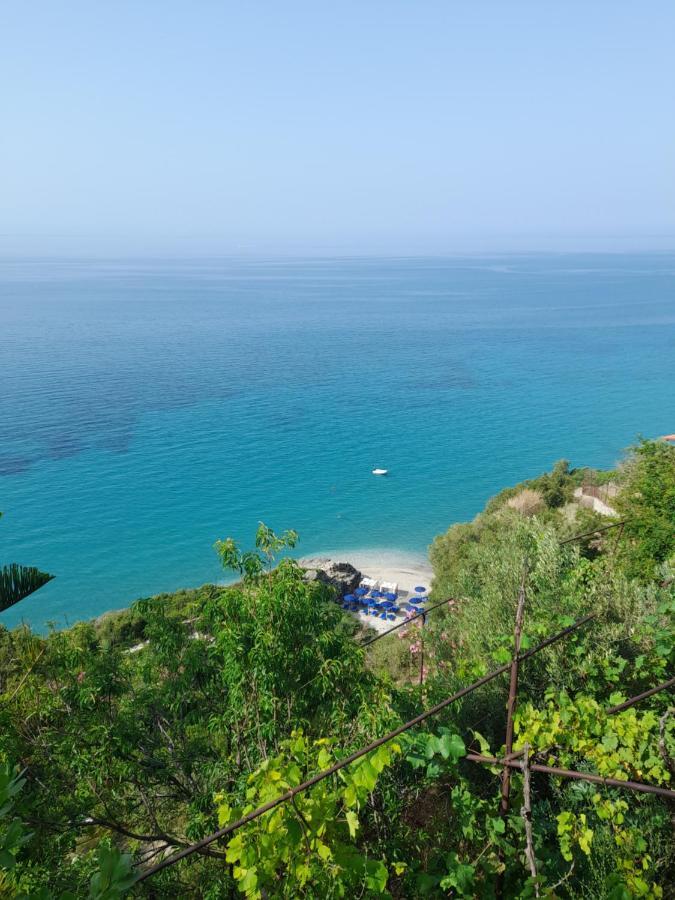 Dim'S Villas Qeparo Buitenkant foto