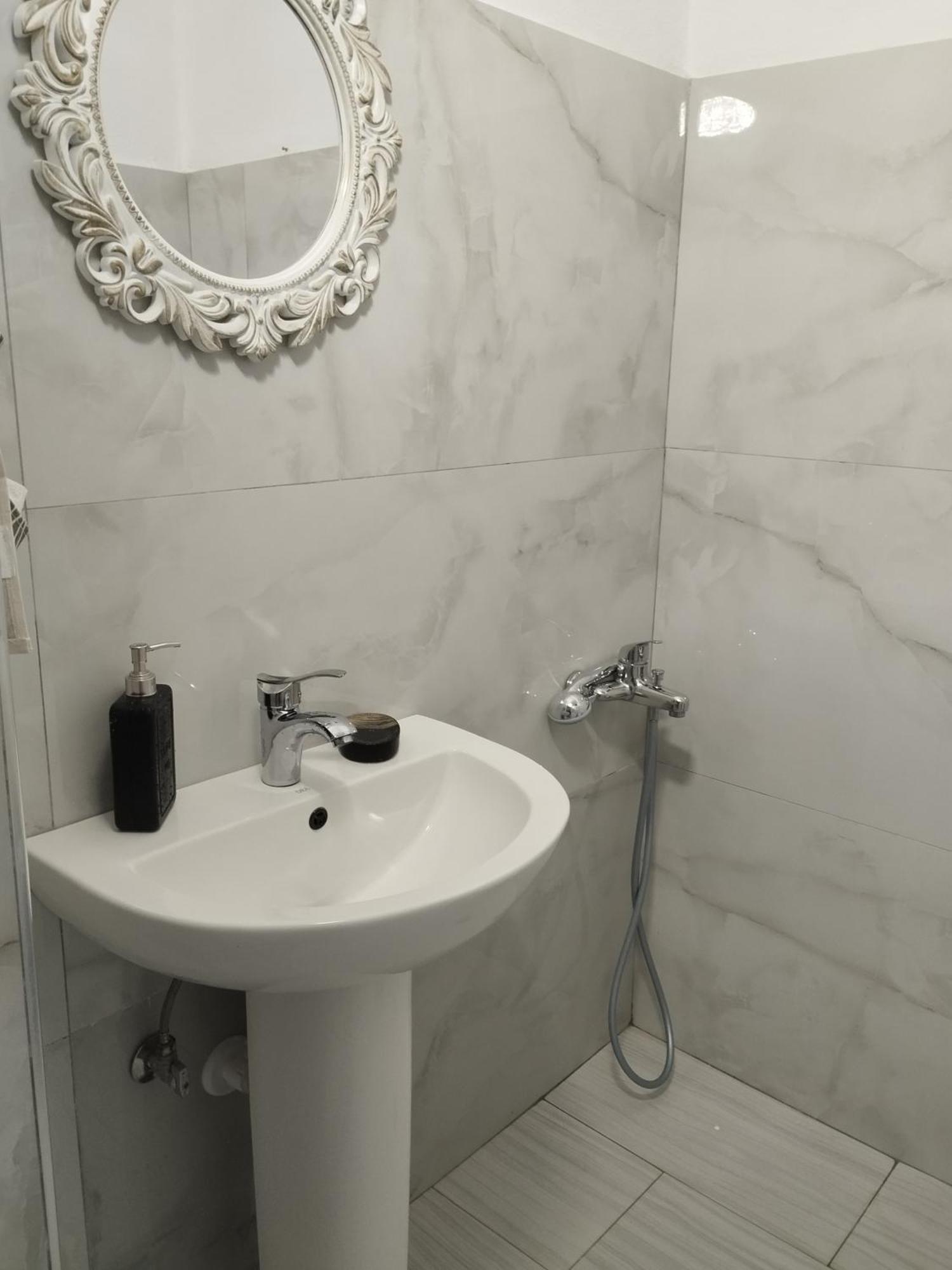 Dim'S Villas Qeparo Kamer foto