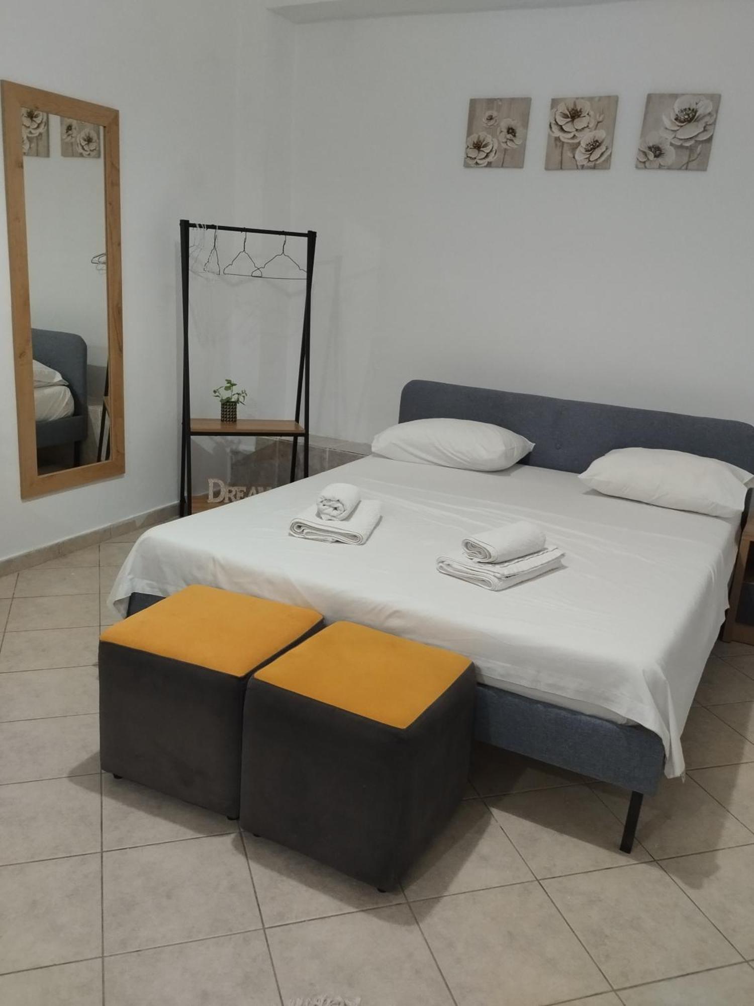 Dim'S Villas Qeparo Buitenkant foto