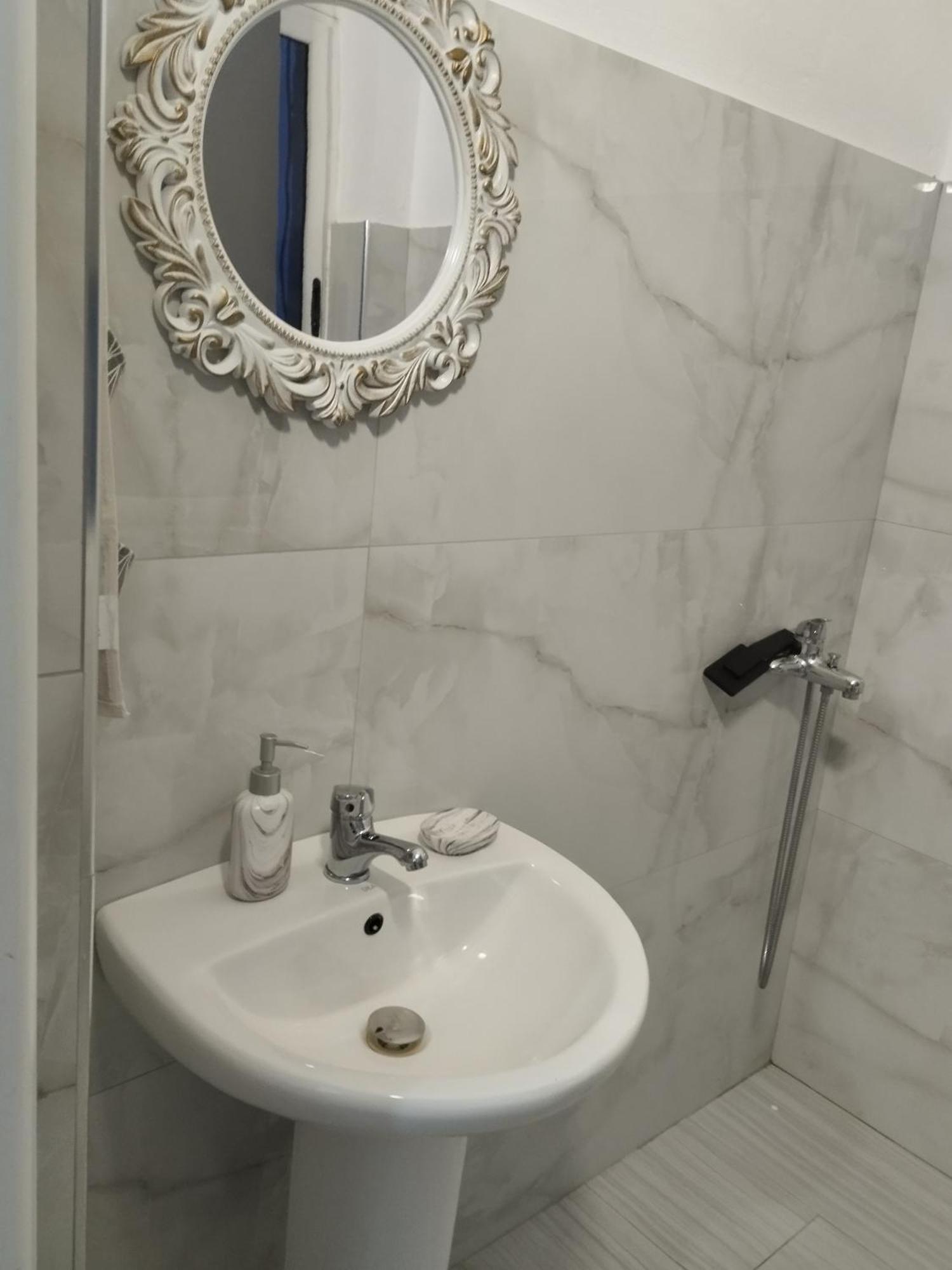 Dim'S Villas Qeparo Kamer foto