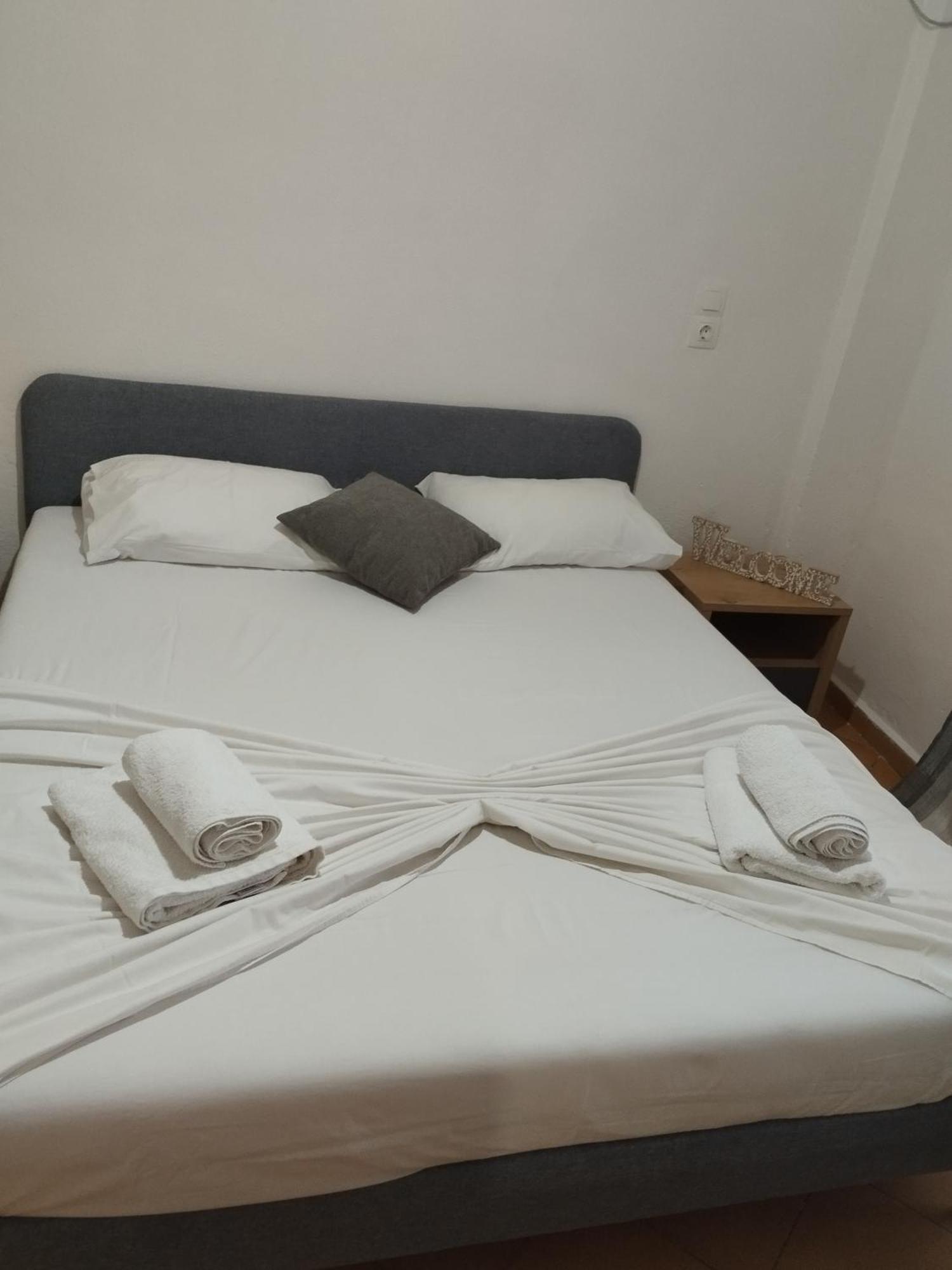 Dim'S Villas Qeparo Buitenkant foto